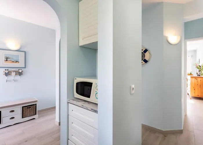 Apartment Mariners - Bright And Stylish